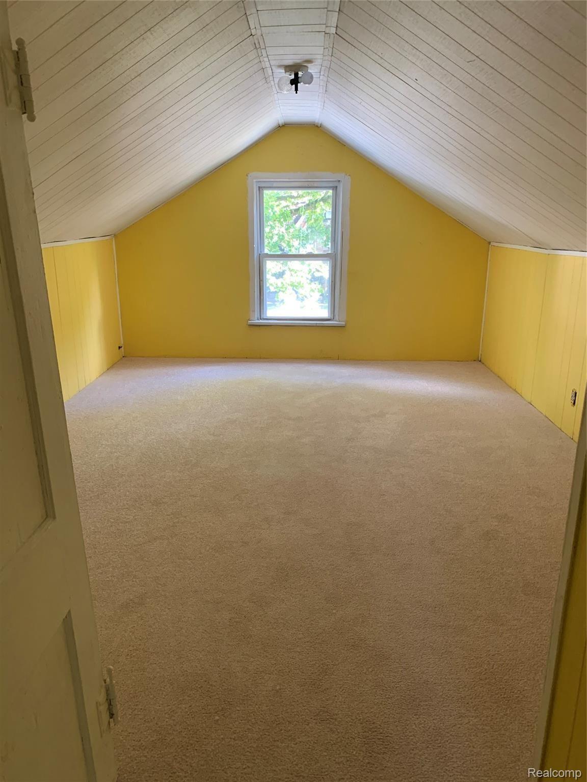 349 Stratford Road Ferndale, MI 48220 - Photo 19 of 21 stratford_15.JPG