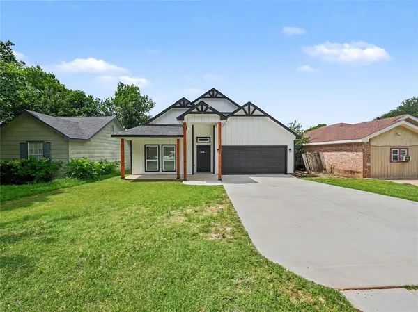 $345,000 | 5331 Fernander Drive, Fort Worth, TX 76107