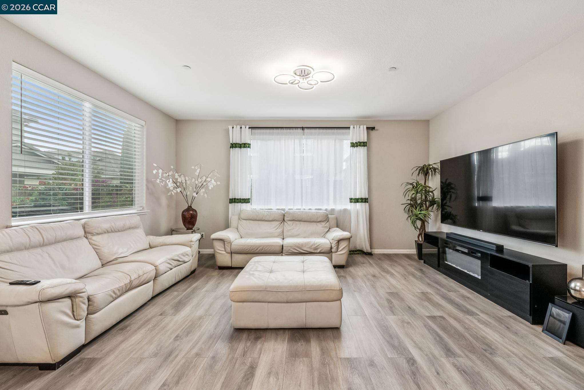 813 Stickney Way Oakley, CA 94561 - Photo 5 of 47