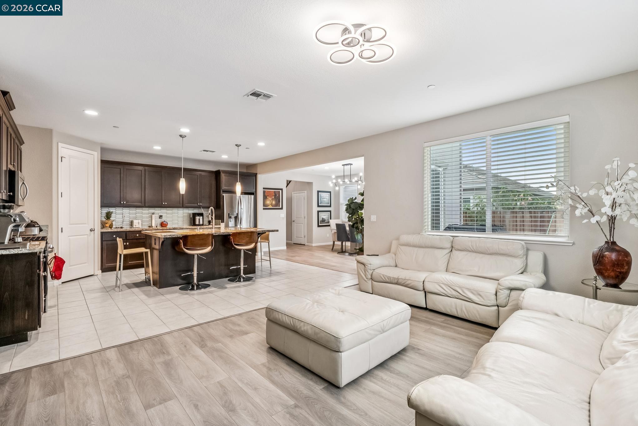 813 Stickney Way Oakley, CA 94561 - Photo 7 of 47