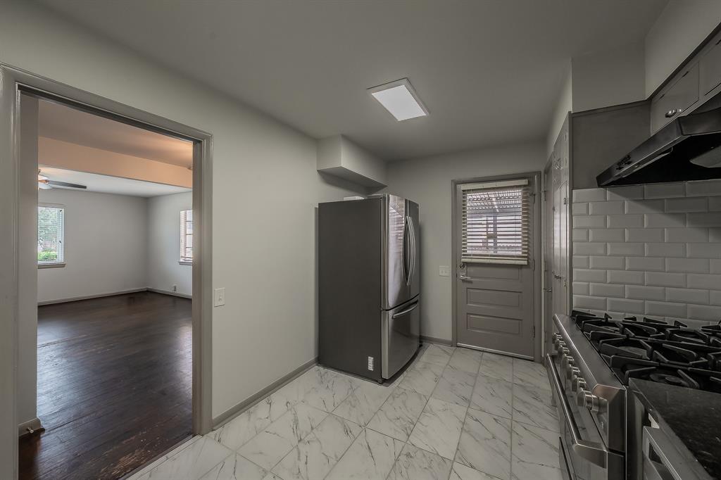 4411 Merrell Road Dallas, TX 75229 - Photo 8 of 20