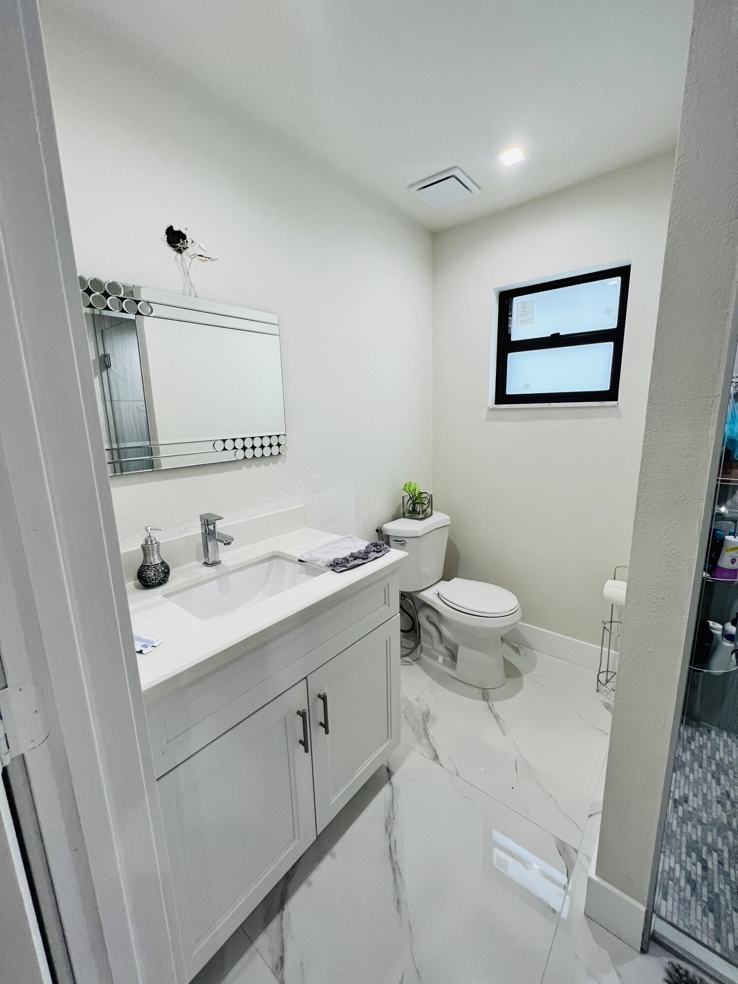 1821 High Ridge Road Lake Worth, FL 33461 - Photo 32 of 70 FBC77D0A-CB9C-4DE9-B40B-3EE192E0EE12