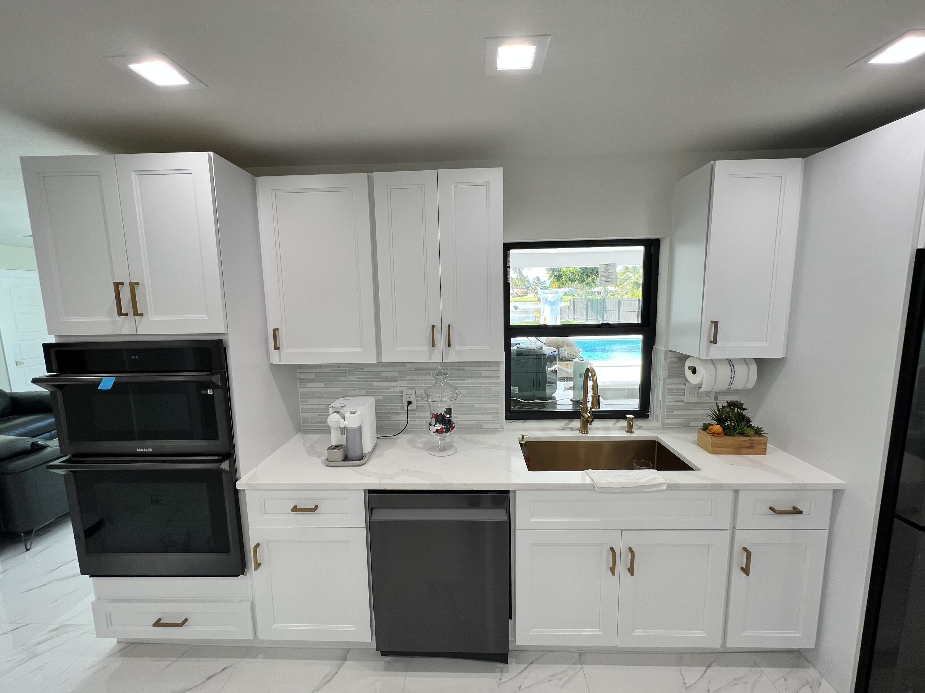 1821 High Ridge Road Lake Worth, FL 33461 - Photo 42 of 70 EDEEFF64-8835-46BC-A642-56128083ACA6