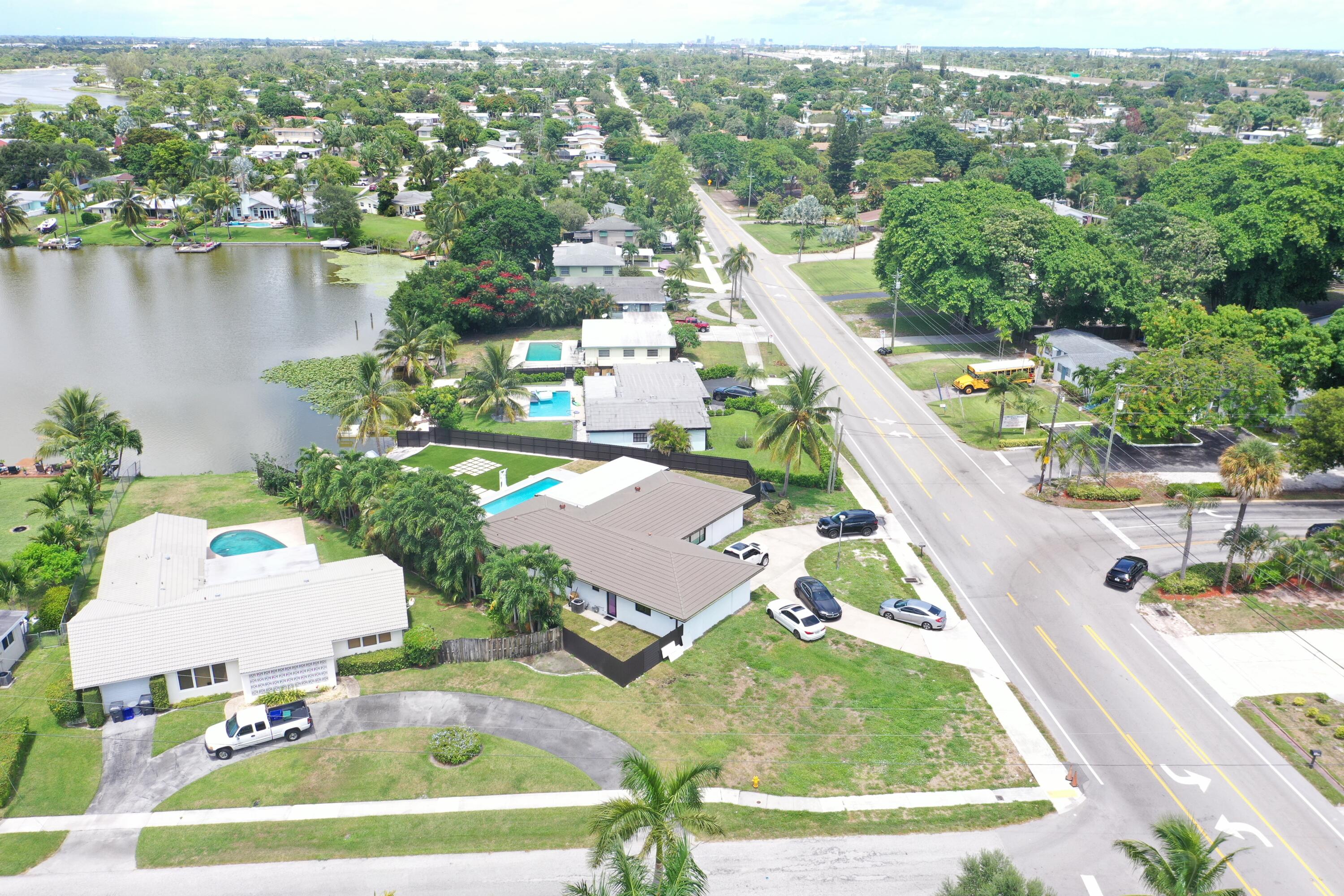 1821 High Ridge Road Lake Worth, FL 33461 - Photo 6 of 70 0466264D-7389-4C56-B19B-3DEAD8409332