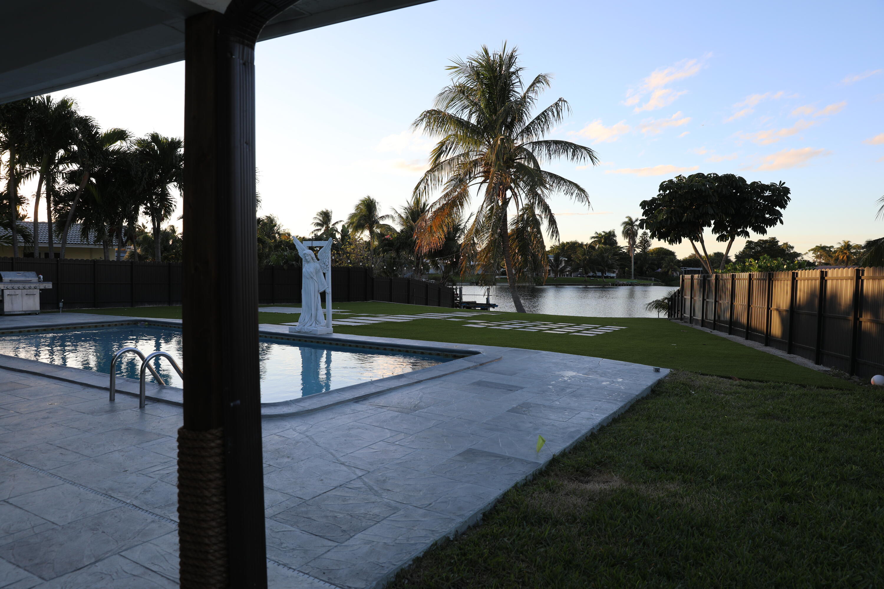 1821 High Ridge Road Lake Worth, FL 33461 - Photo 66 of 70 57D291A9-2BC4-4DF9-8508-484998EF88DF
