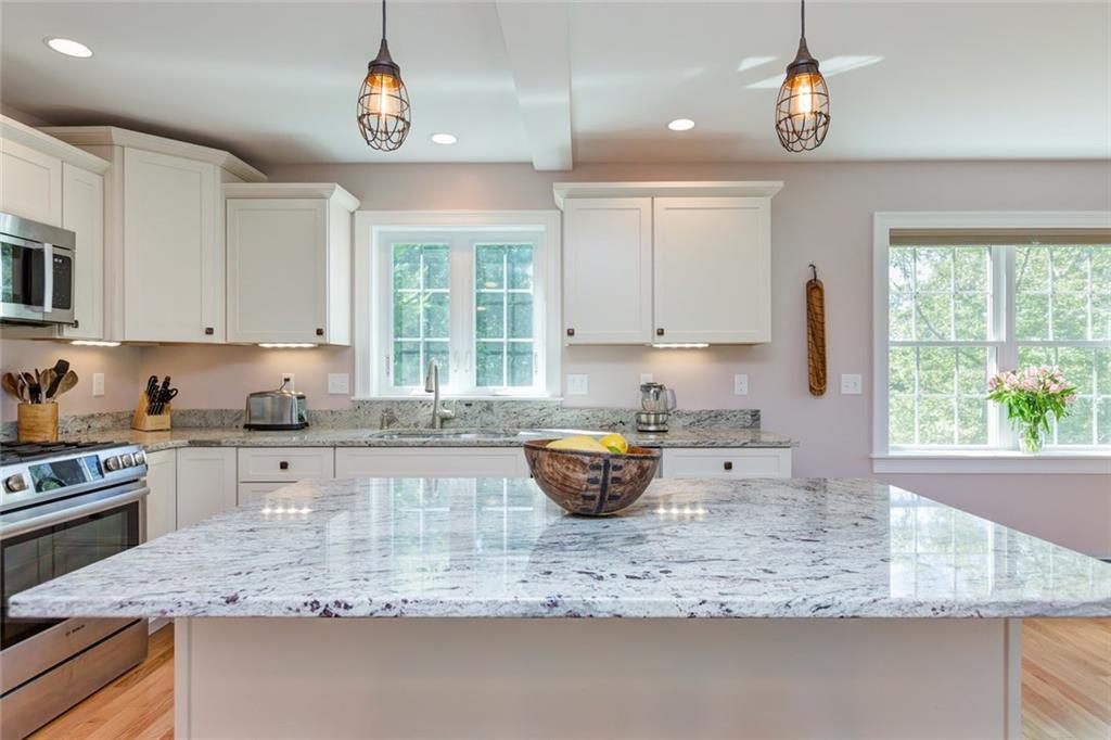 159 Mitchell Road Cape Elizabeth, ME 04107 - Photo 8 of 35 Photo