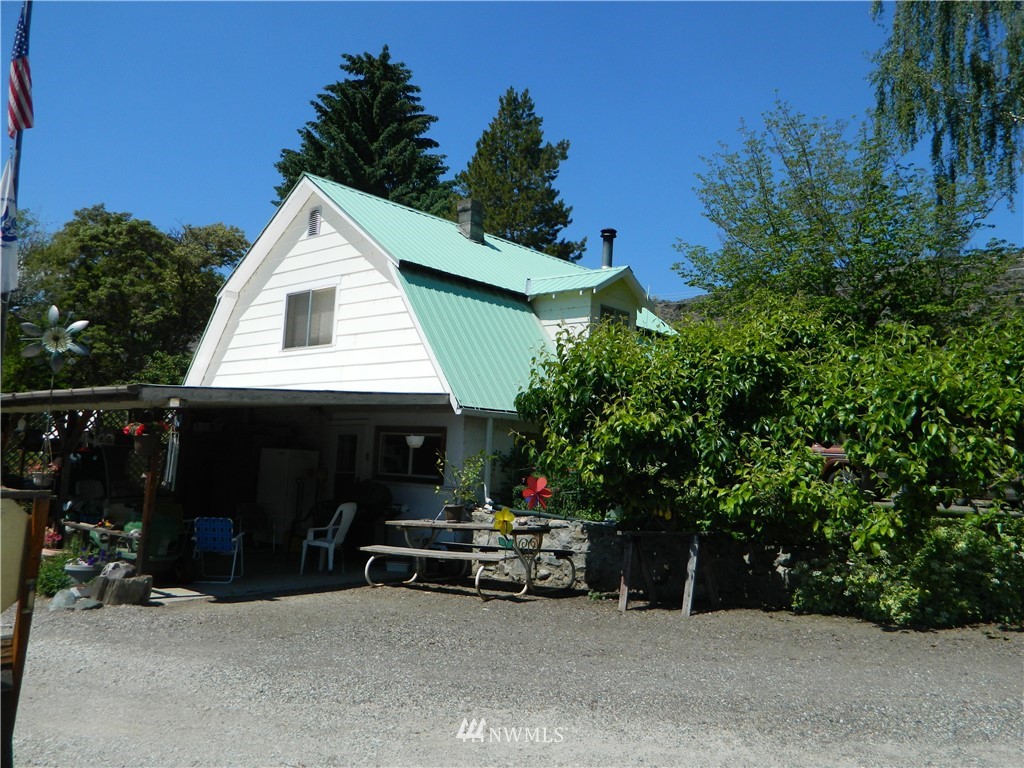 879 Loomis-Oroville Road Tonasket, WA 98855 - Photo 1 of 18 Gallery Image 1