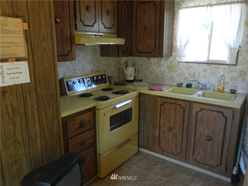 879 Loomis-Oroville Road Tonasket, WA 98855 - Photo 11 of 18 Gallery Image 11