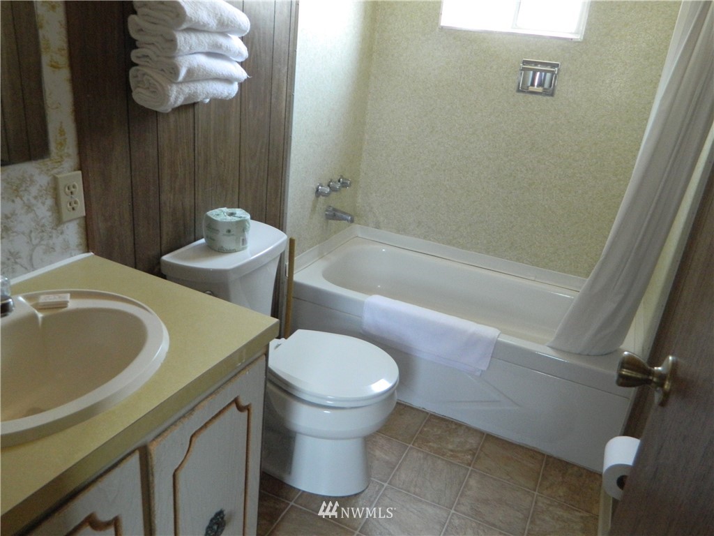 879 Loomis-Oroville Road Tonasket, WA 98855 - Photo 12 of 18 Gallery Image 12