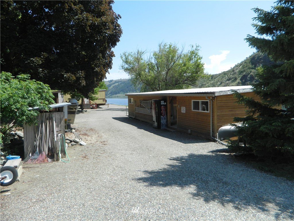 879 Loomis-Oroville Road Tonasket, WA 98855 - Photo 17 of 18 Gallery Image 17