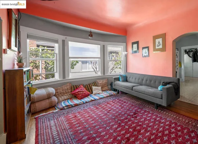 $1,299,000 | 462 Cavour Street, Oakland, CA 94618