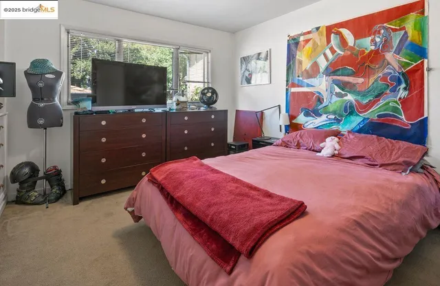 $1,299,000 | 462 Cavour Street, Oakland, CA 94618