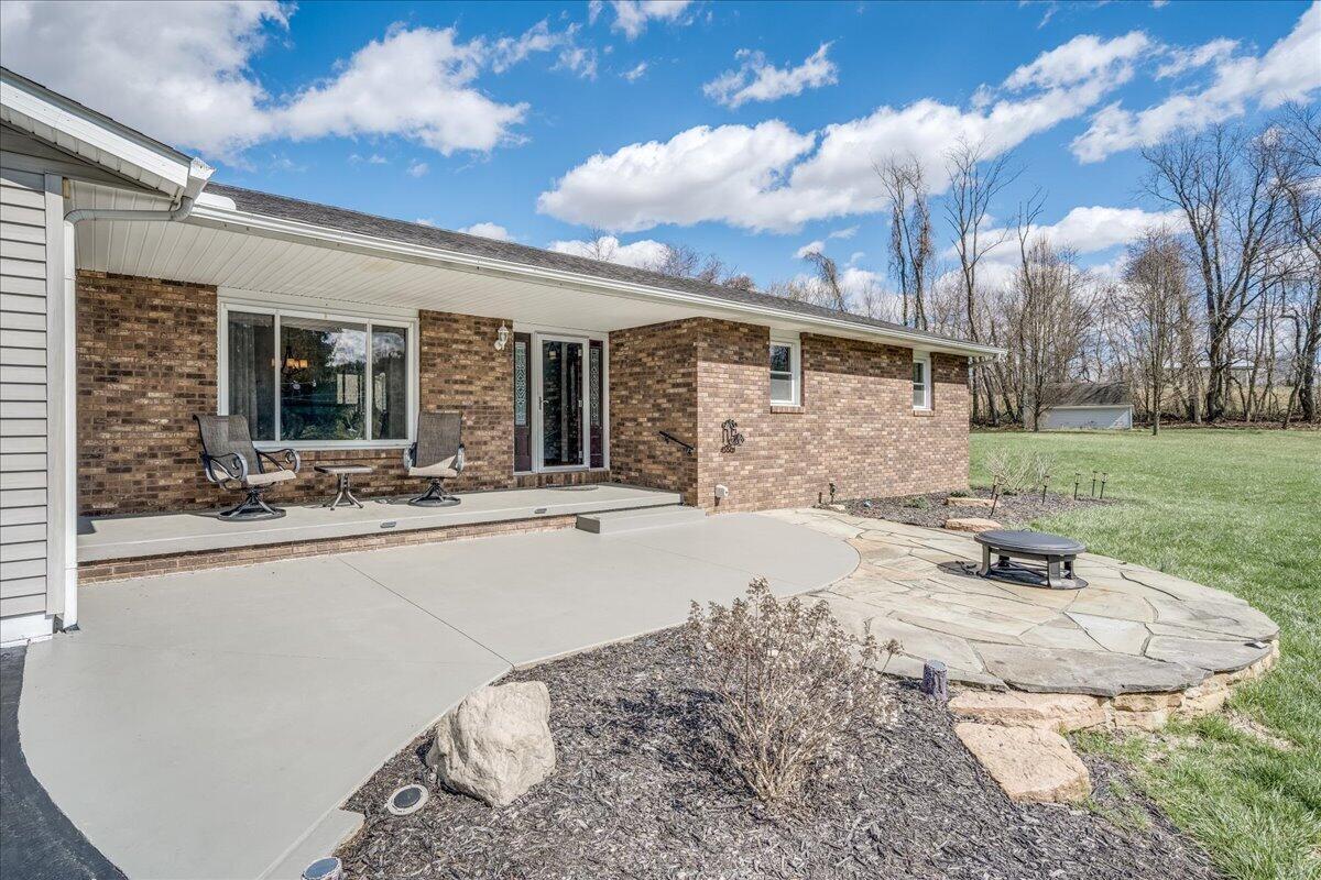1800 Ginder Road Northwest Lancaster, OH 43130 - Photo 5 of 50