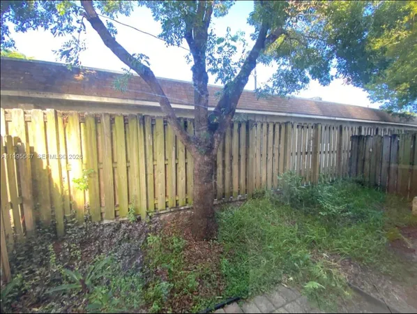 $2,795 | 324 Northeast 3rd Street, Unit D, Hallandale Beach, FL 33009