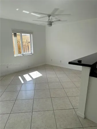 $2,795 | 324 Northeast 3rd Street, Unit D, Hallandale Beach, FL 33009