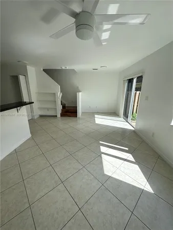 $2,795 | 324 Northeast 3rd Street, Unit D, Hallandale Beach, FL 33009