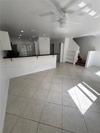 $2,795 | 324 Northeast 3rd Street, Unit D, Hallandale Beach, FL 33009