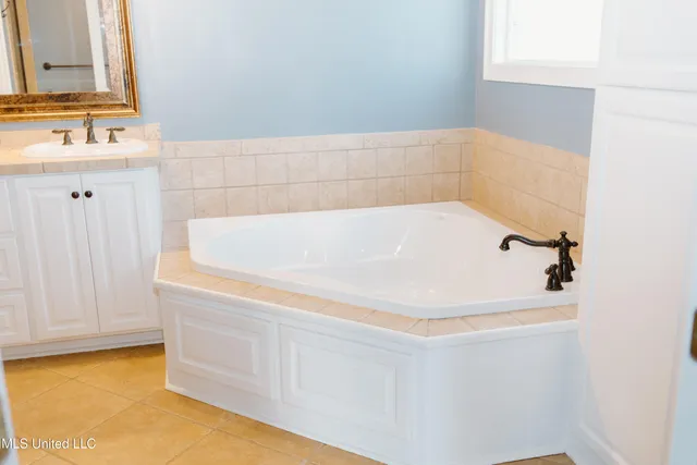 $865,000 | 71 Grandview Circle, Brandon, MS 39047