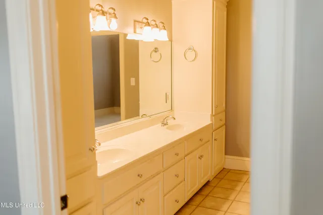 $865,000 | 71 Grandview Circle, Brandon, MS 39047