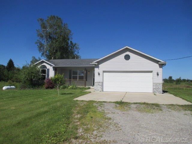 10104 Van Vleet Road Gaines, MI 48436 - Photo 2 of 22