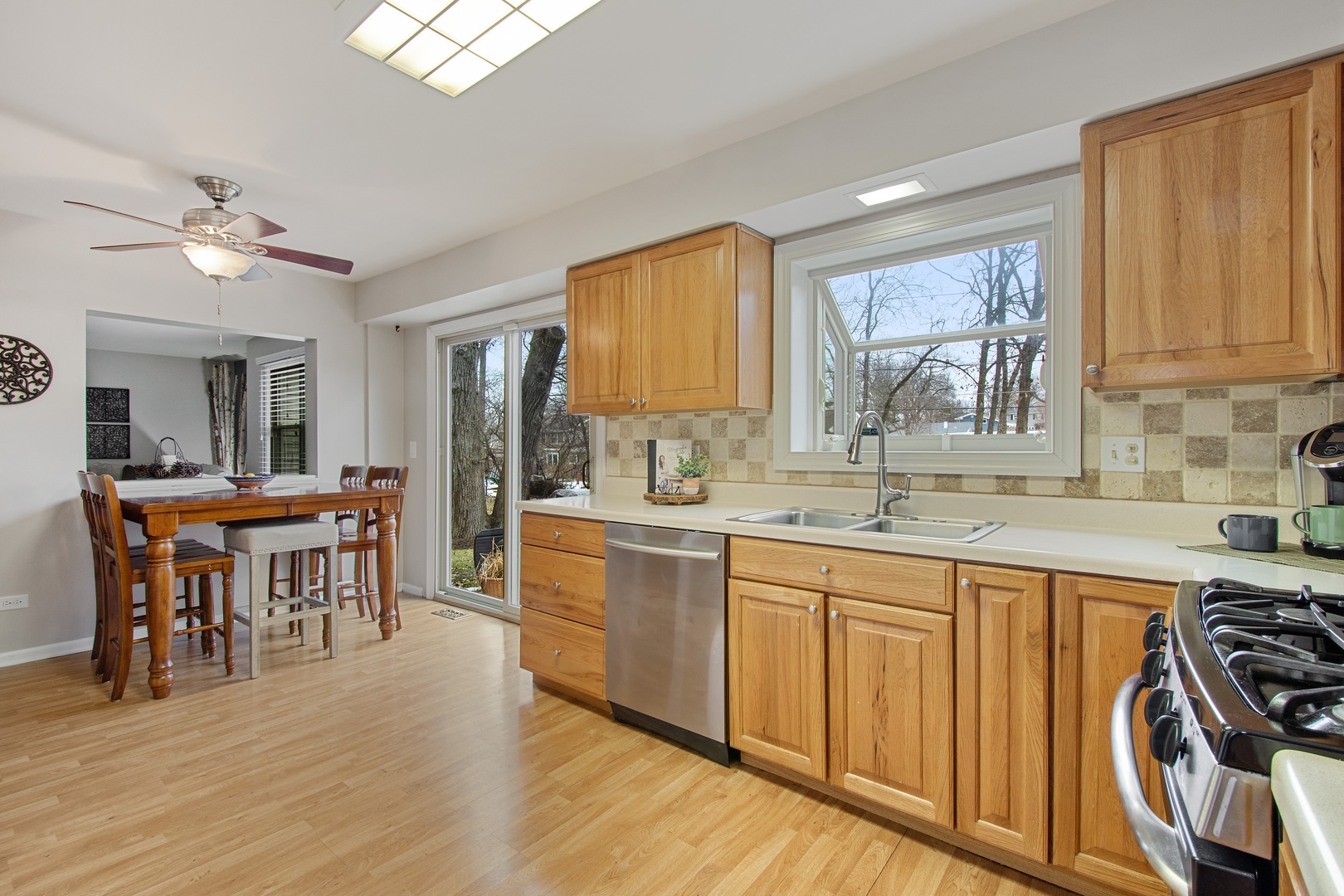 356 Linden Road Lake Zurich, IL 60047 - Photo 5 of 18