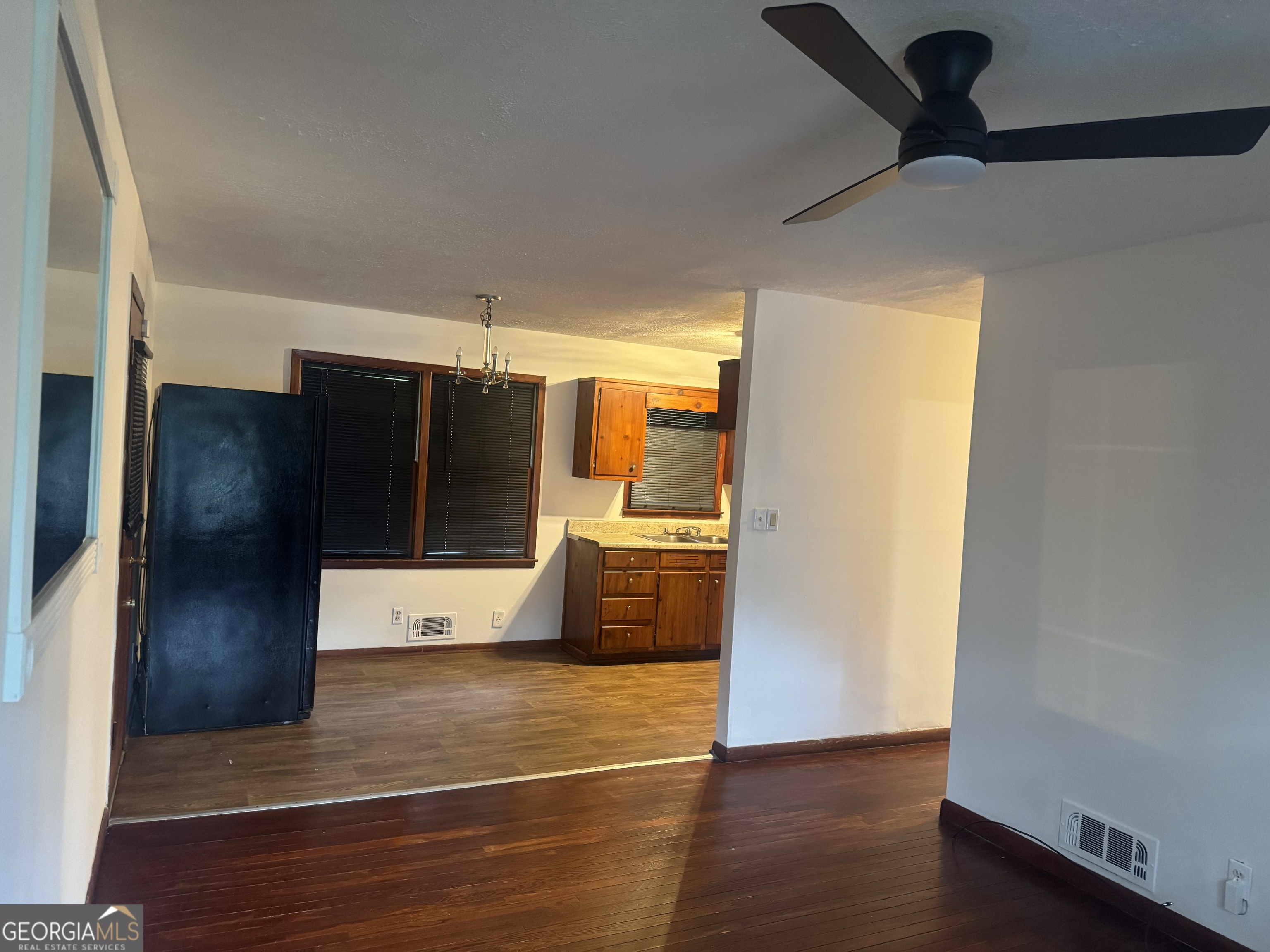 1569 Rock Cut Road Conley, GA 30288 - Photo 4 of 11