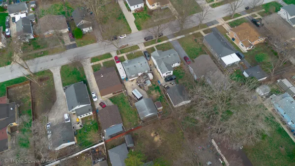 $349,900 | 14439 Lawndale Avenue, Midlothian, IL 60445