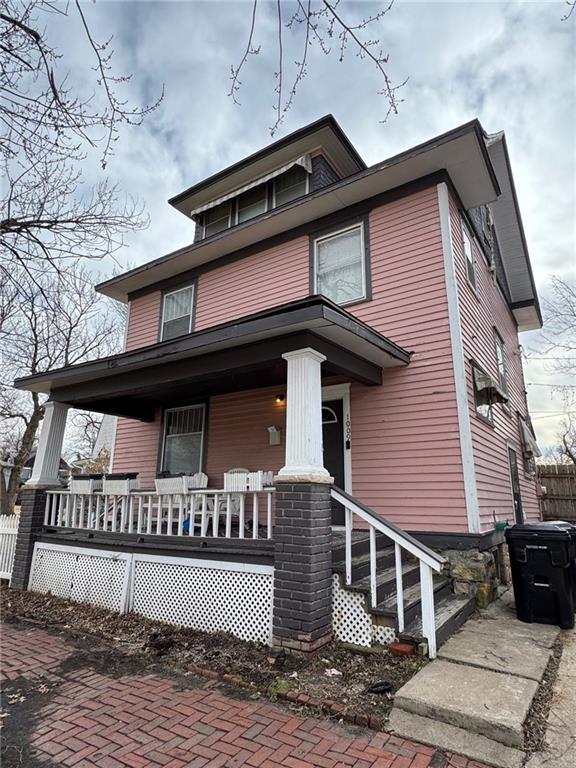 1009 Southwest Huntoon Street Topeka, KS 66604 - Photo 2 of 14