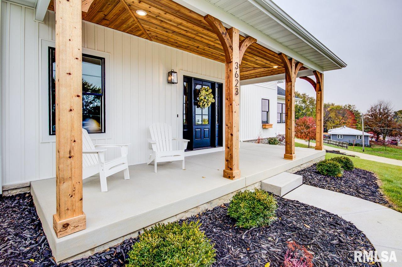 3623 Moencks Road Bettendorf, IA 52722 - Photo 2 of 36 Gallery Image 2