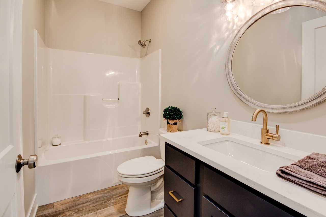 3623 Moencks Road Bettendorf, IA 52722 - Photo 28 of 36 Gallery Image 28