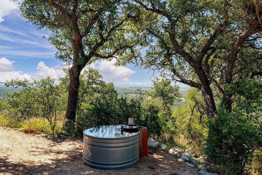 309 Ridgeview Drive Fredericksburg, TX 78624 - Photo 6 of 65