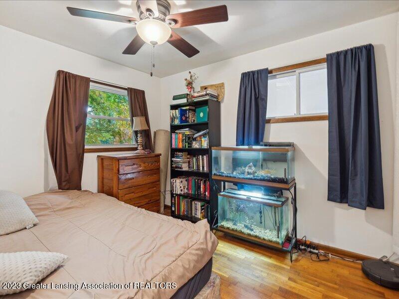 2117 South Waverly Road Eaton Rapids, MI 48827 - Photo 25 of 37 25-2117-S-Waverly-Rd-WindowStill-14