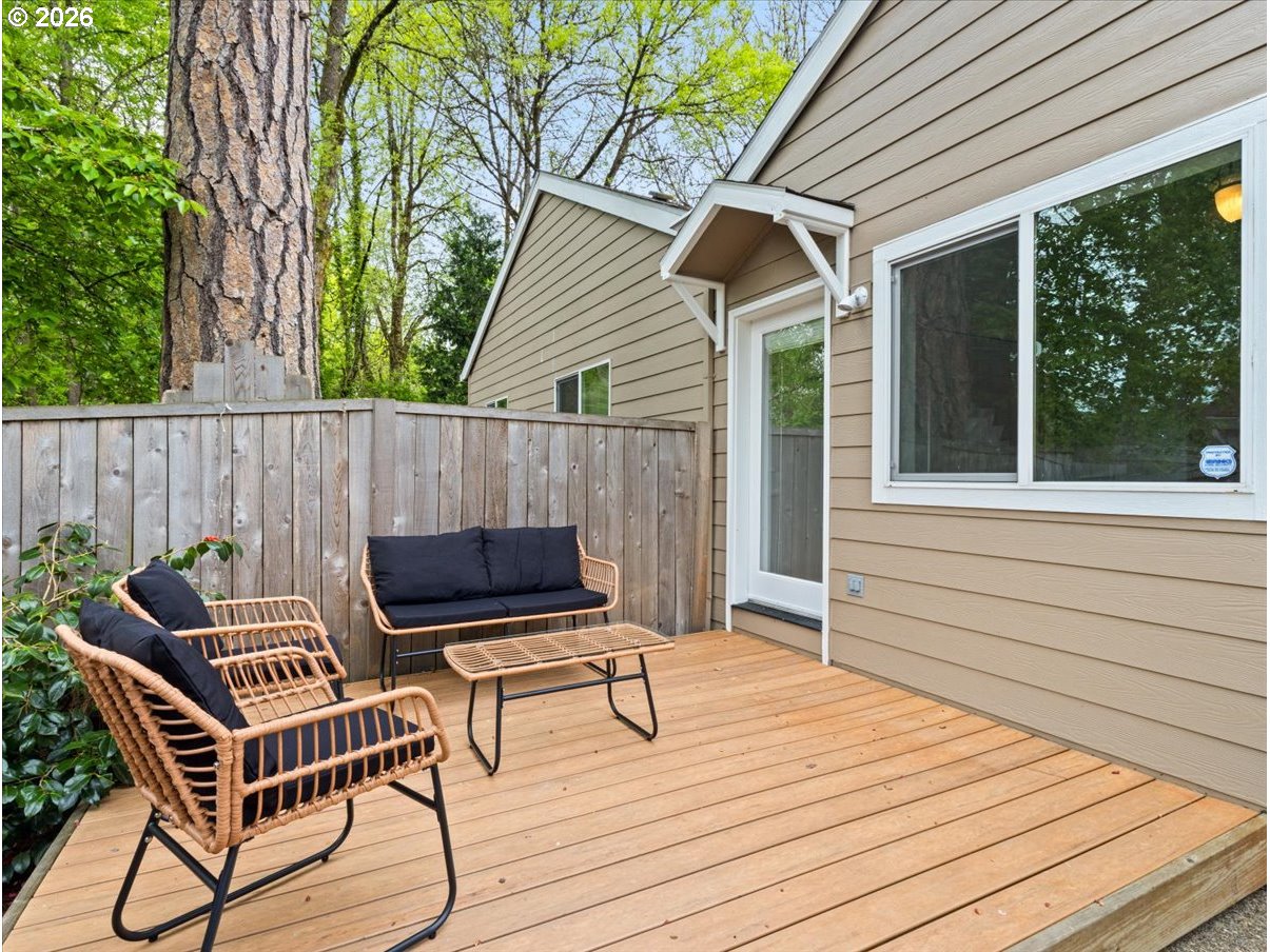 8830 Southwest Maple Court Portland, OR 97223 - Photo 30 of 33