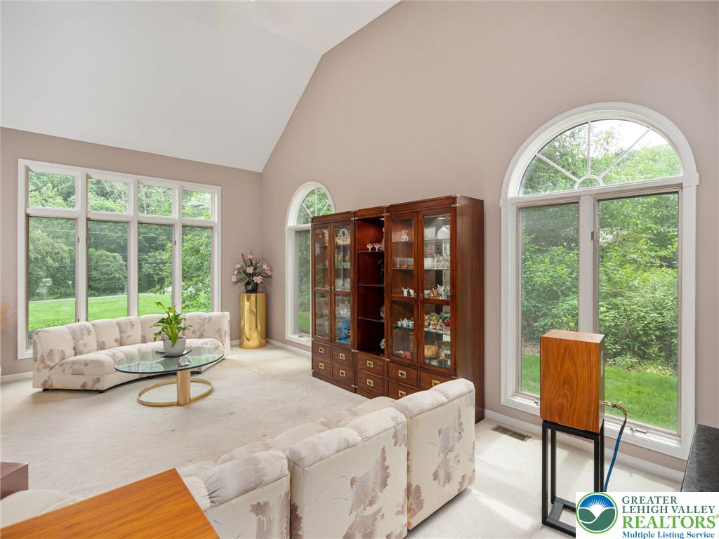 4582 Vera Cruz Road Emmaus, PA 18049 - Photo 9 of 22 Gallery Image 9
