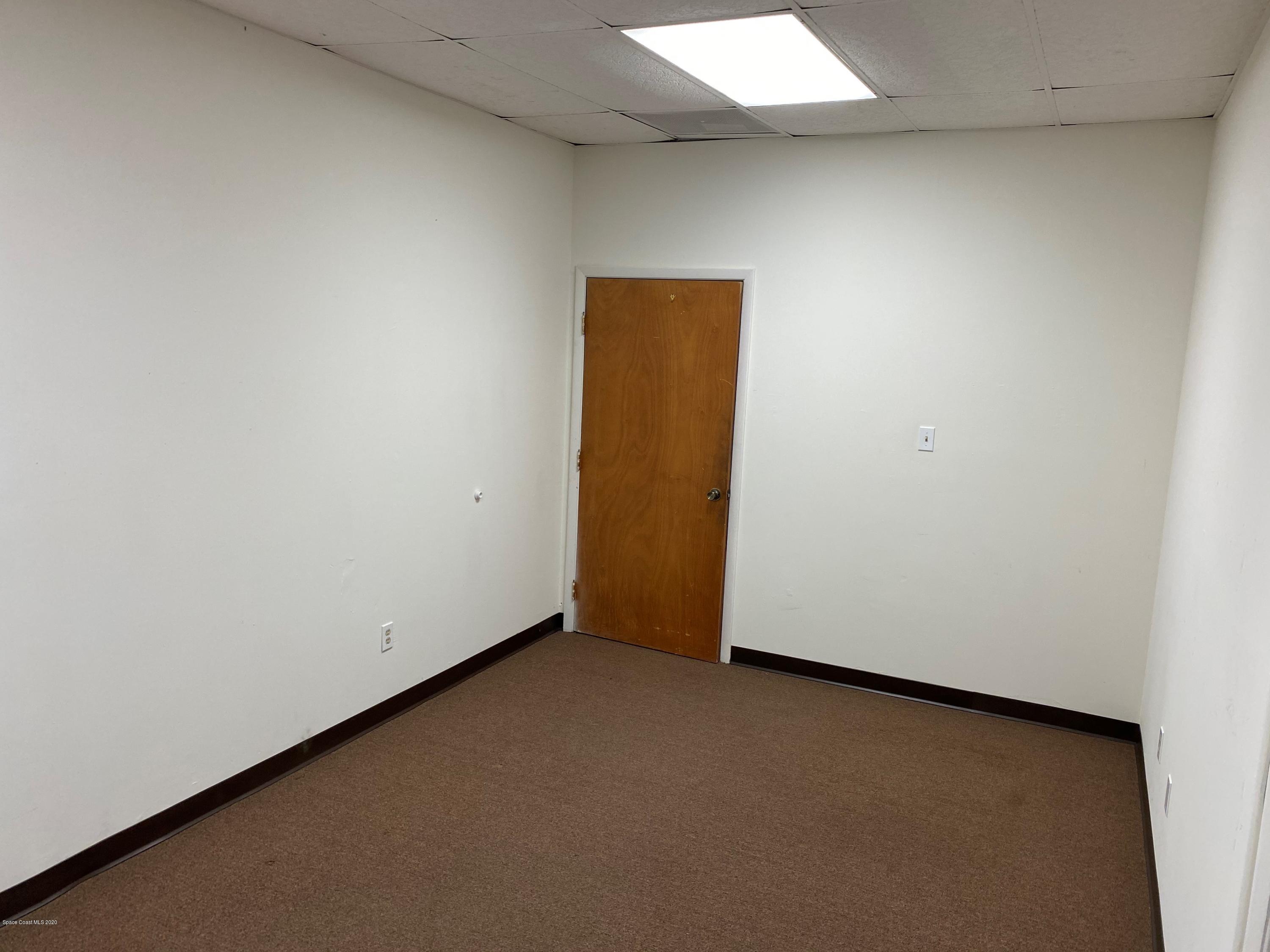 284 North Wickham Road Melbourne, FL 32935 - Photo 3 of 9 Conference or Office 2