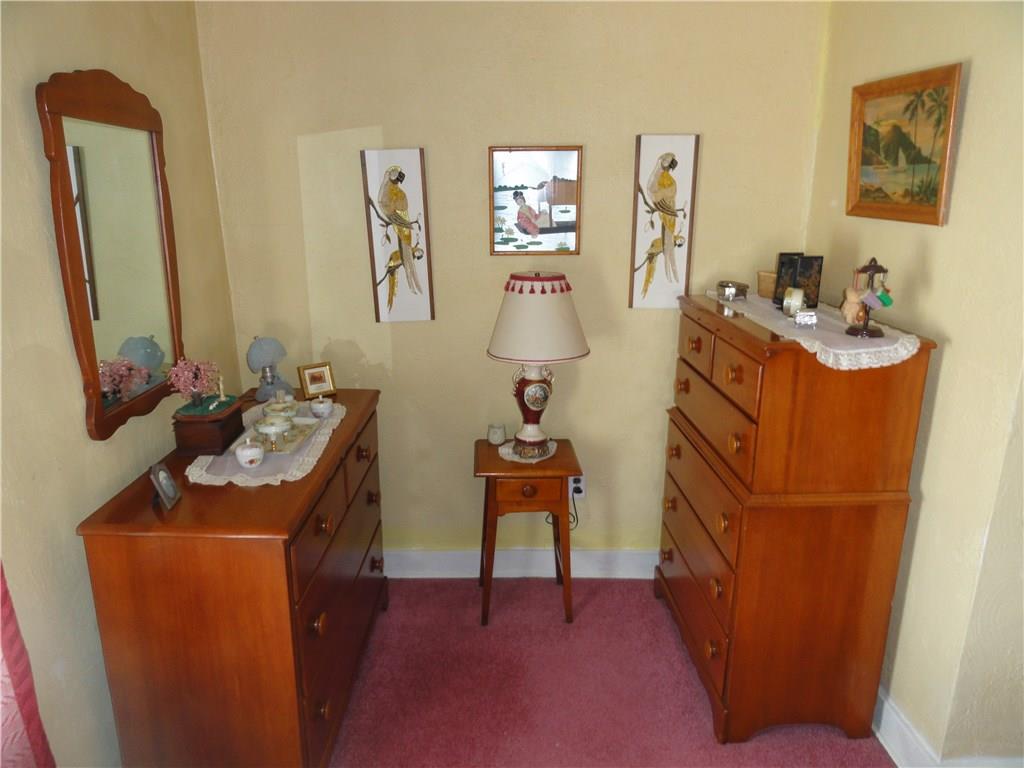 220 Singer Avenue McKees Rocks, PA 15136 - Photo 13 of 16