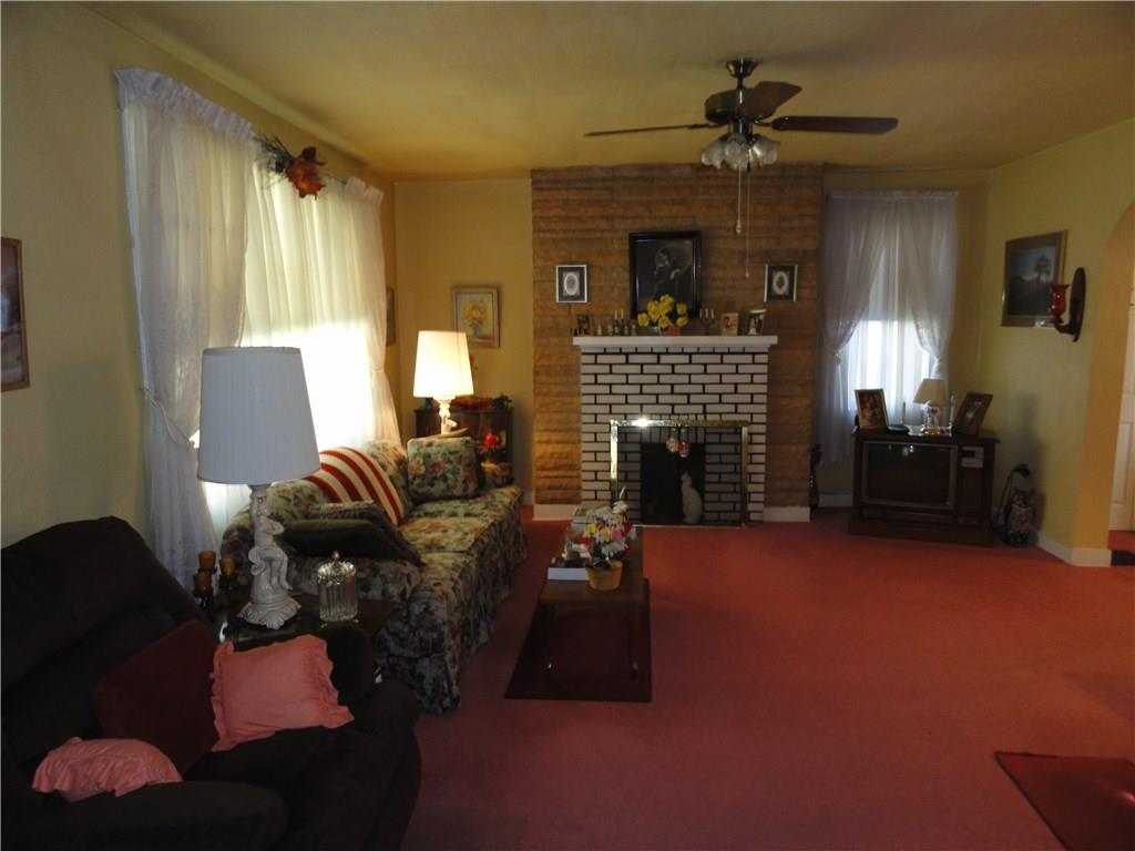 220 Singer Avenue McKees Rocks, PA 15136 - Photo 5 of 16