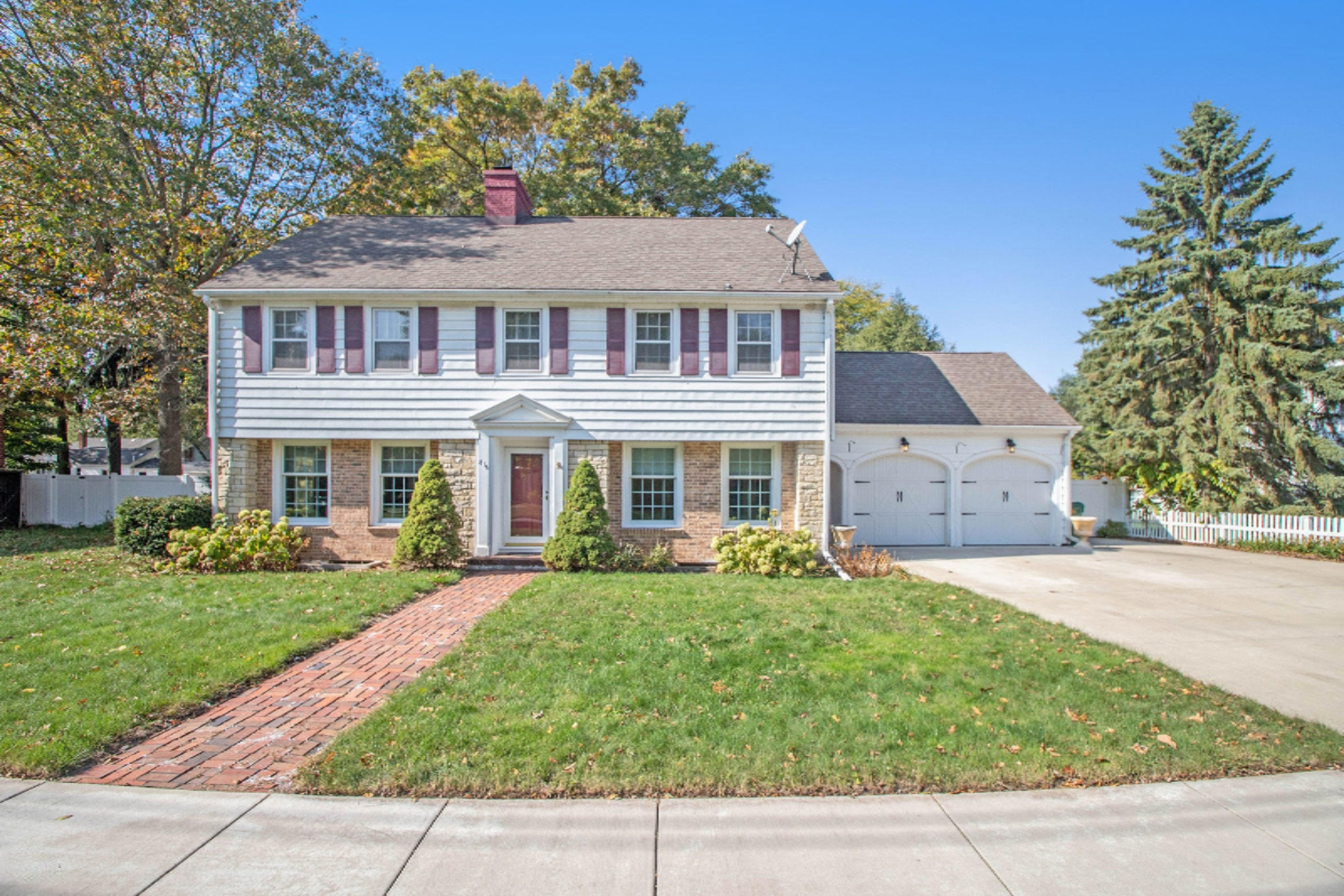 816 Elm Street Three Rivers, MI 49093 - Photo 1 of 23 IMG_1783