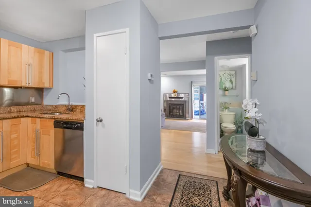 $460,000 | 8603 Venoy Court, Alexandria, VA 22309