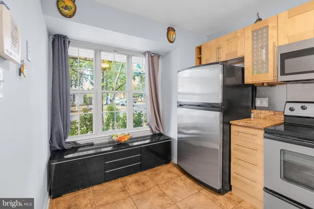 $460,000 | 8603 Venoy Court, Alexandria, VA 22309