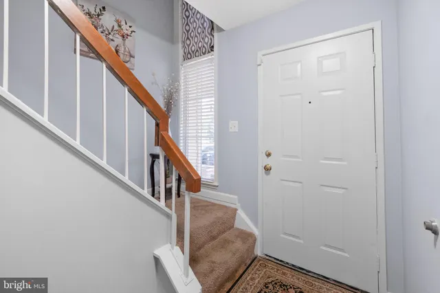 $460,000 | 8603 Venoy Court, Alexandria, VA 22309