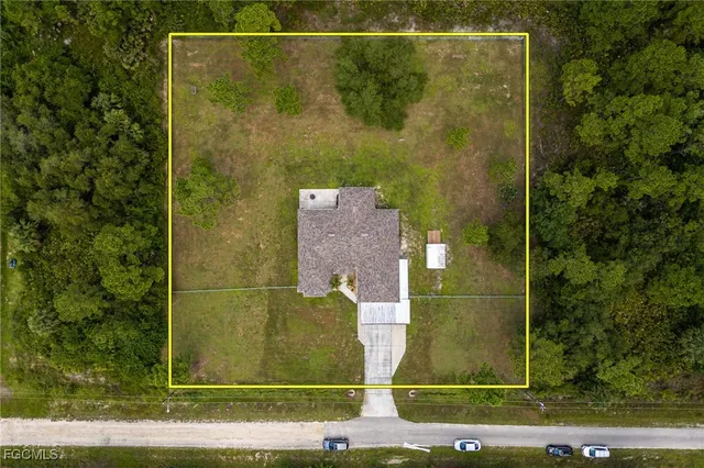 a view of a bathroom