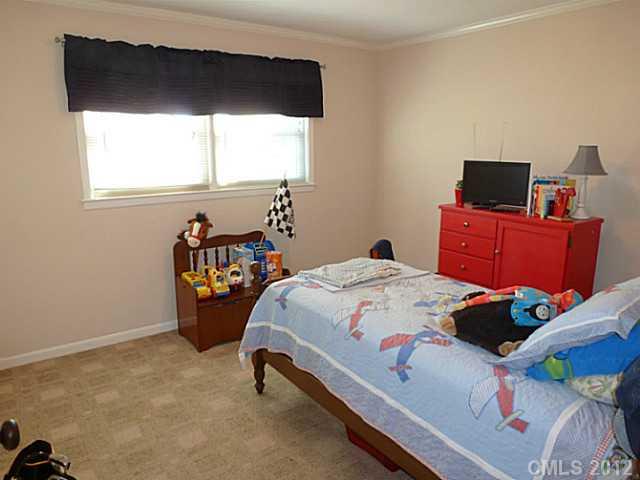 2425 Heavner Road Lincolnton, NC 28092 - Photo 12 of 15 Gallery Image 12