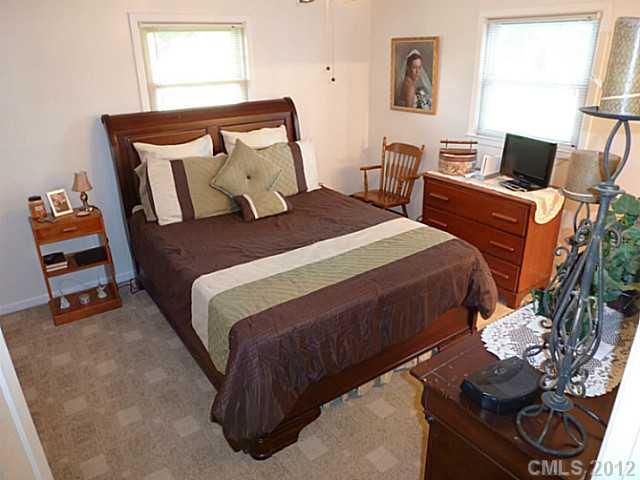 2425 Heavner Road Lincolnton, NC 28092 - Photo 13 of 15 Gallery Image 13