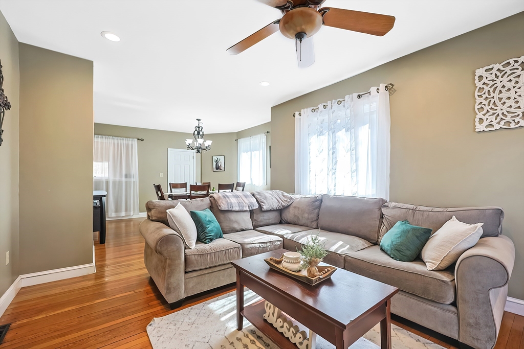 8 Johnston Terrace Saugus, MA 01906 - Photo 4 of 26