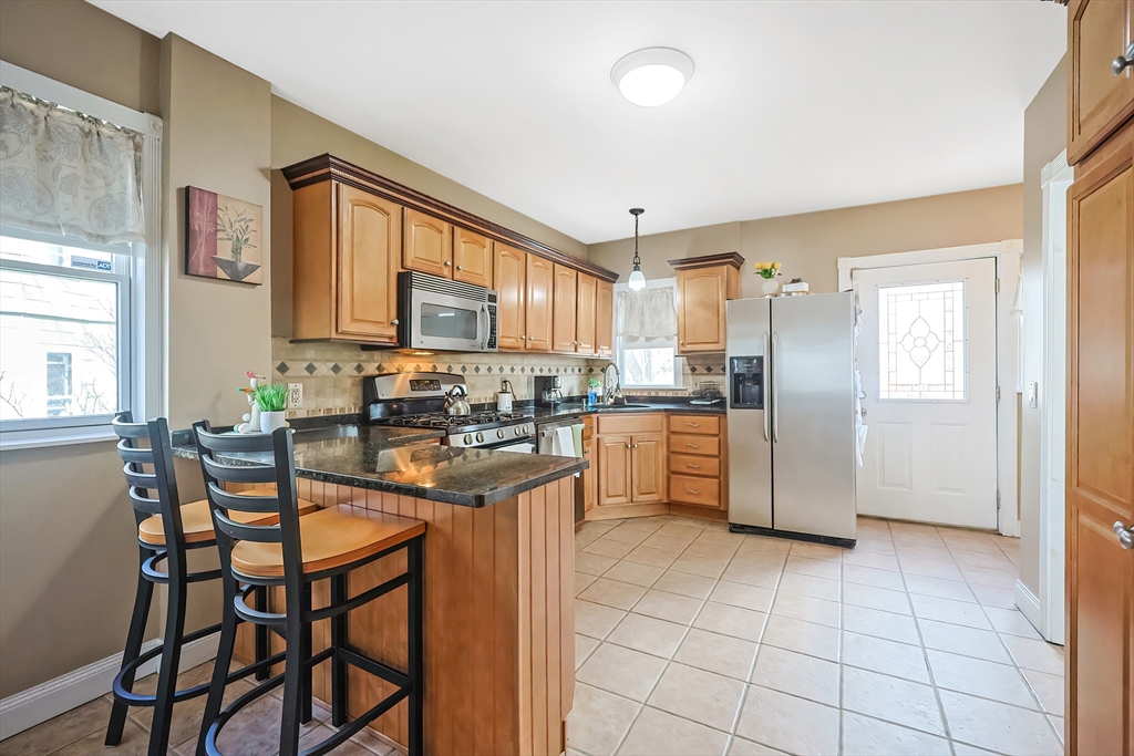 8 Johnston Terrace Saugus, MA 01906 - Photo 10 of 26