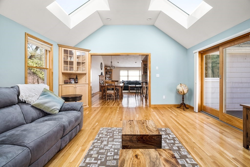11 Aqueduct Road Natick, MA 01760 - Photo 17 of 39 Gallery Image 17
