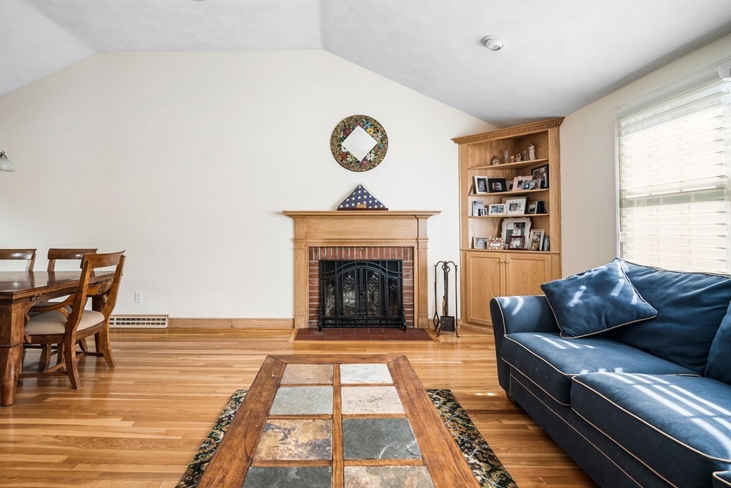11 Aqueduct Road Natick, MA 01760 - Photo 19 of 39 Gallery Image 19