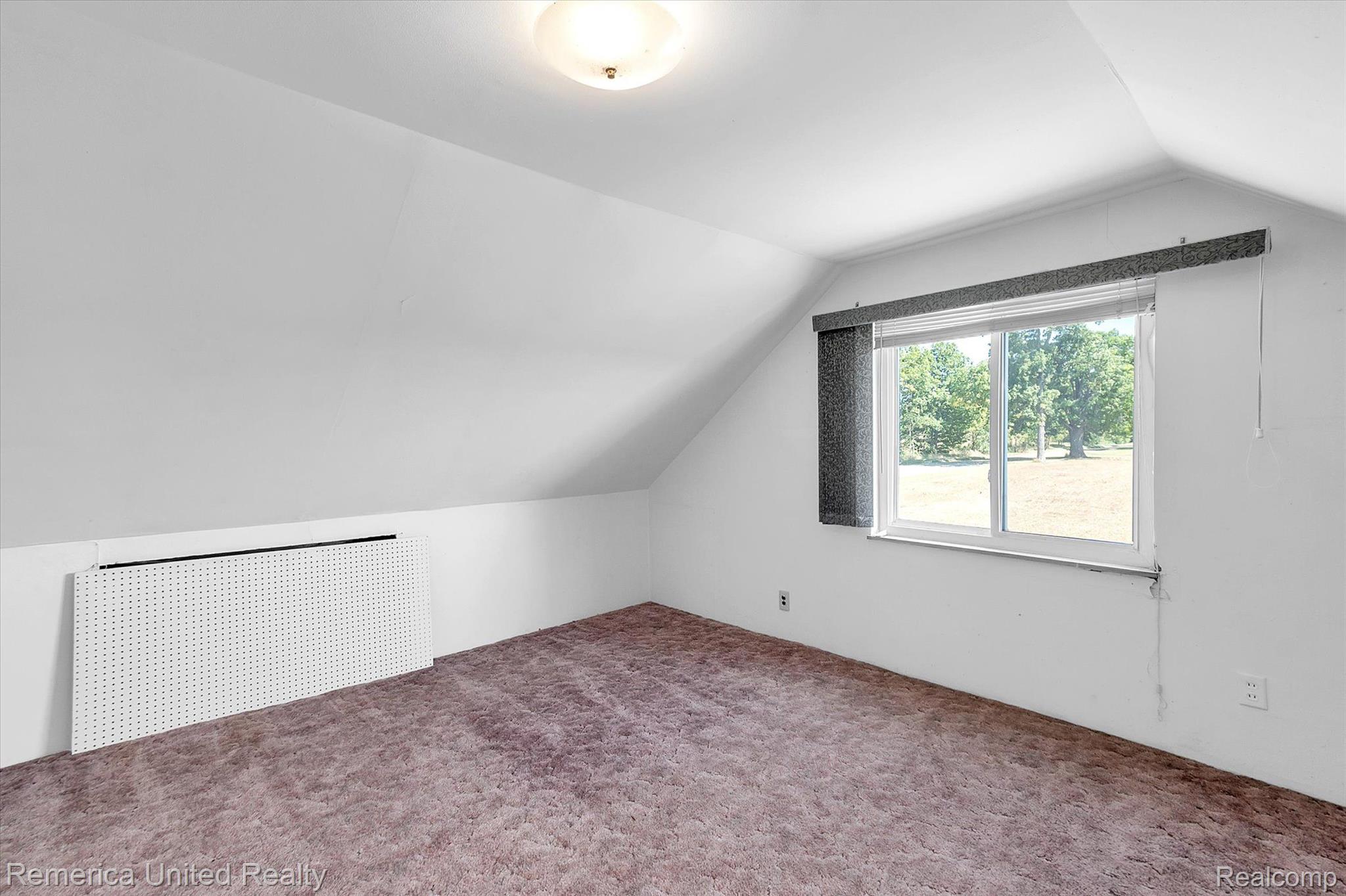 580 Wright Road Howell, MI 48843 - Photo 33 of 36 Upstairs Bedroom #4