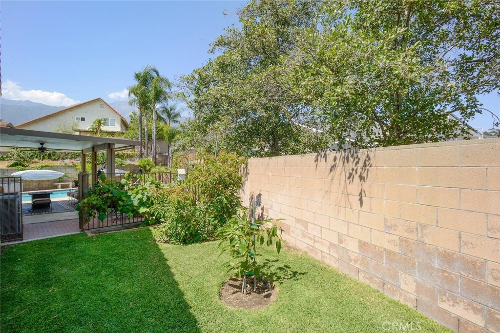 10424 Cartilla Court Rancho Cucamonga, CA 91737 - Photo 29 of 36 a view of a back yard